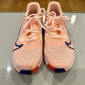 Nike ZoomX SuperRep Surge Women’s Size 8.5 BRAND NEW NEVER WORN!!!